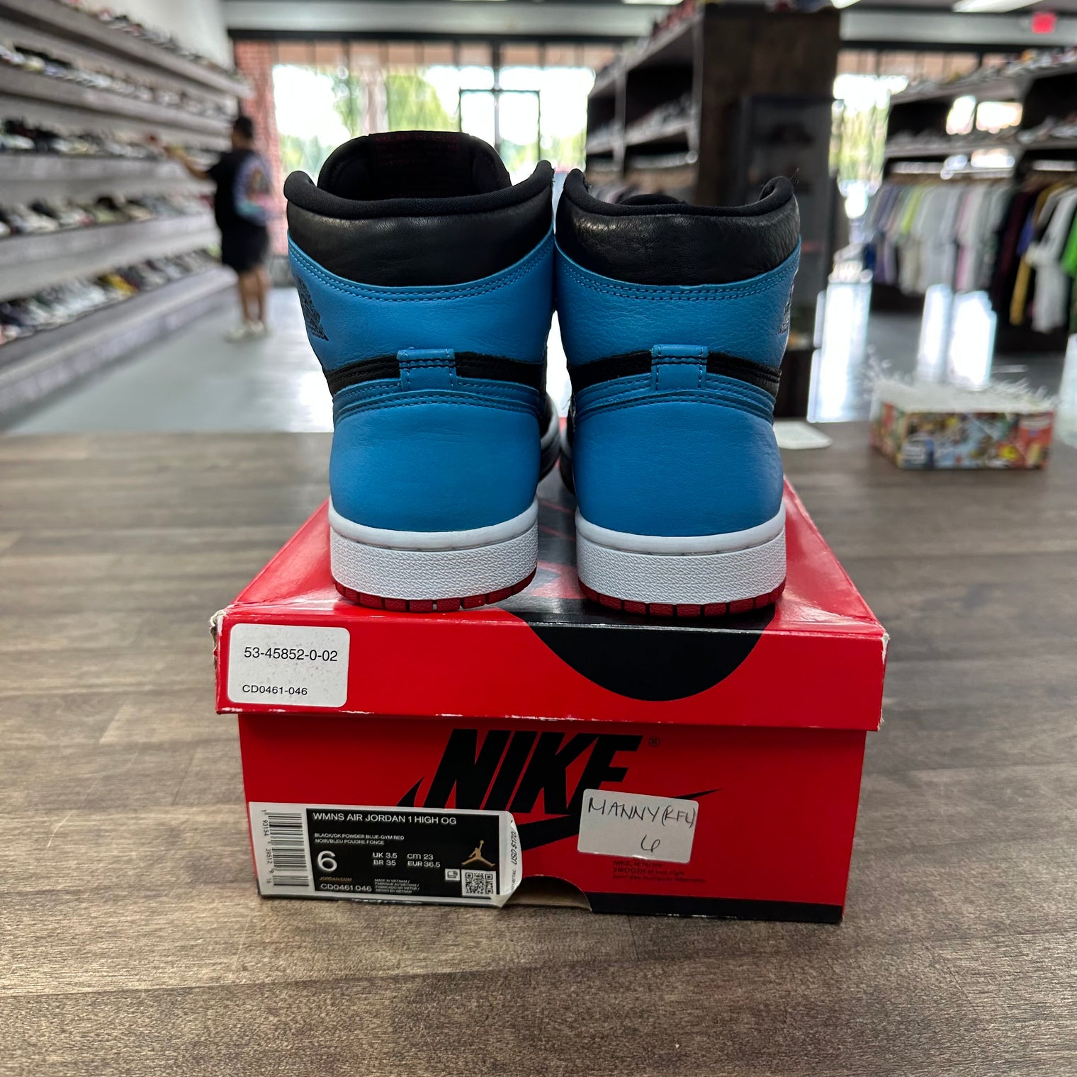 NC to Chi Jordan 1 High (W) (Lightly Worn)