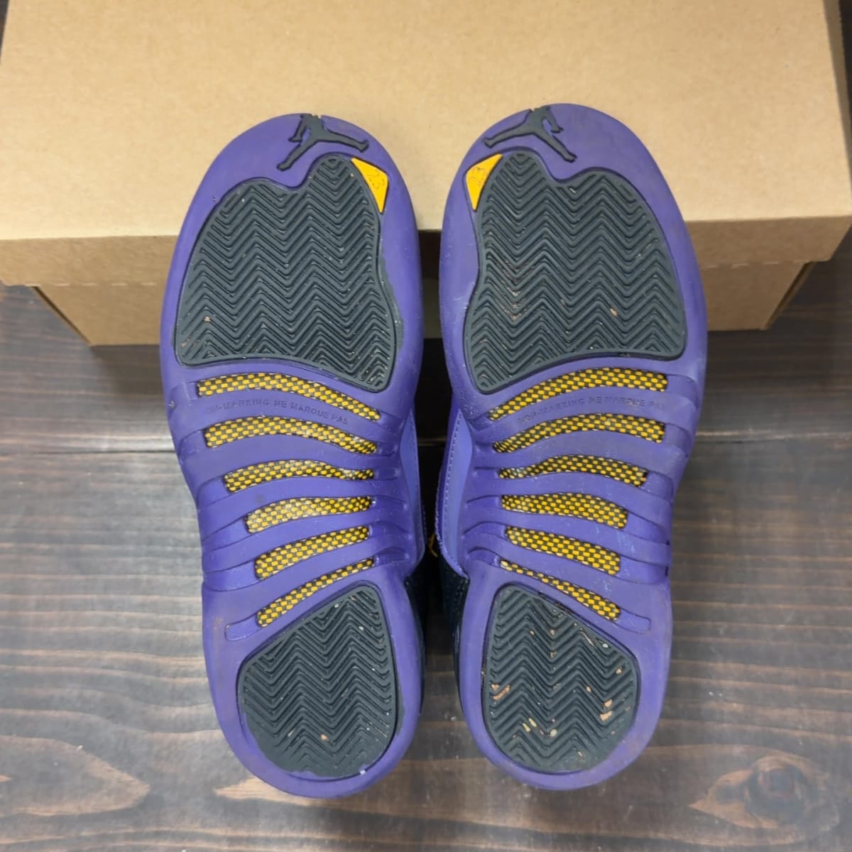 Jordan 12 Retro Field Purple (GS) Size 4.5Y (Pre-Owned) - aux