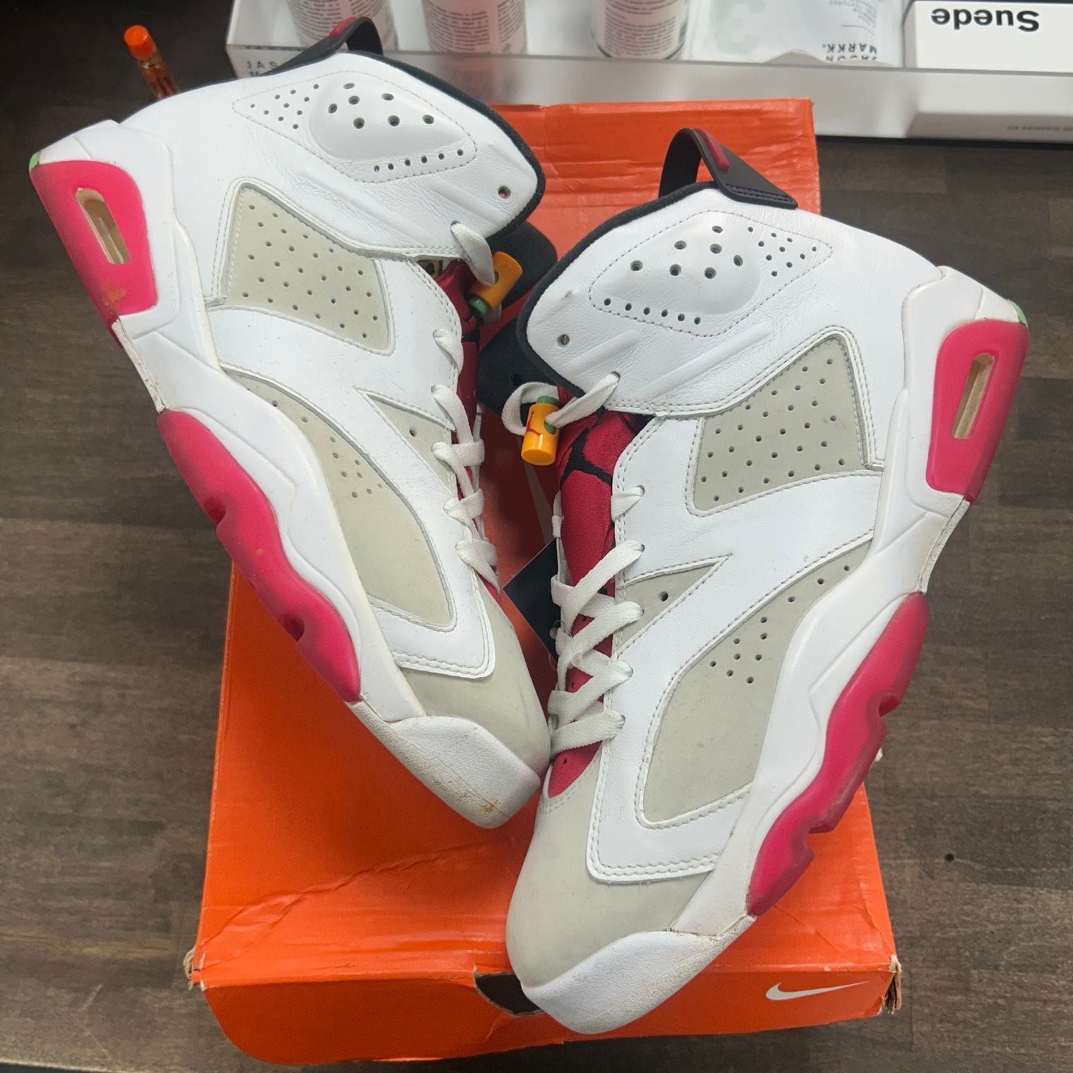 Hare Jordan 6 Retro (USED, Replacement Box)