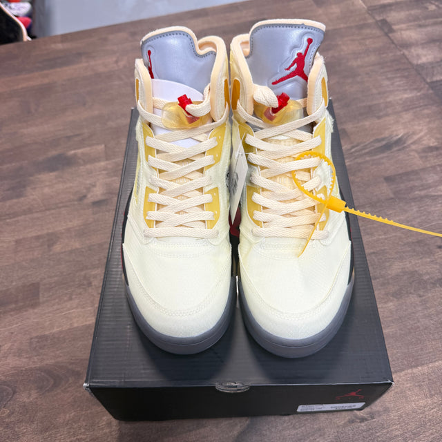 Off-White Sail Jordan 5 Retro (Lightly Worn)