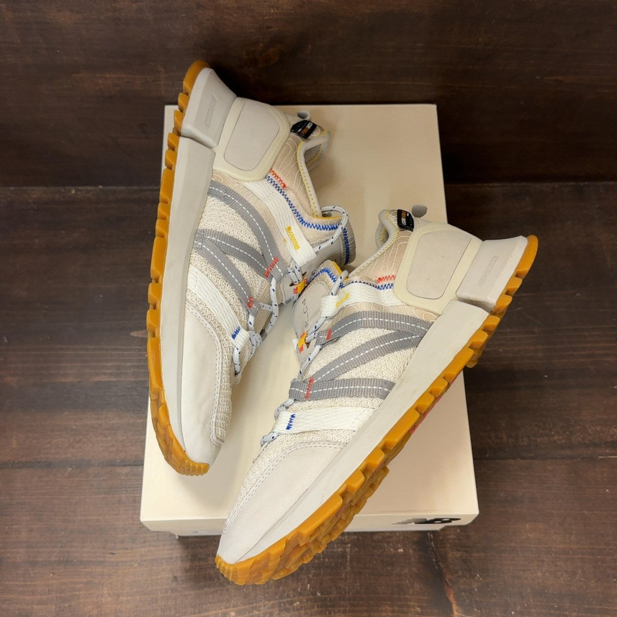 New Balance MSRC White Size 9.5 (Pre-Owned) - back