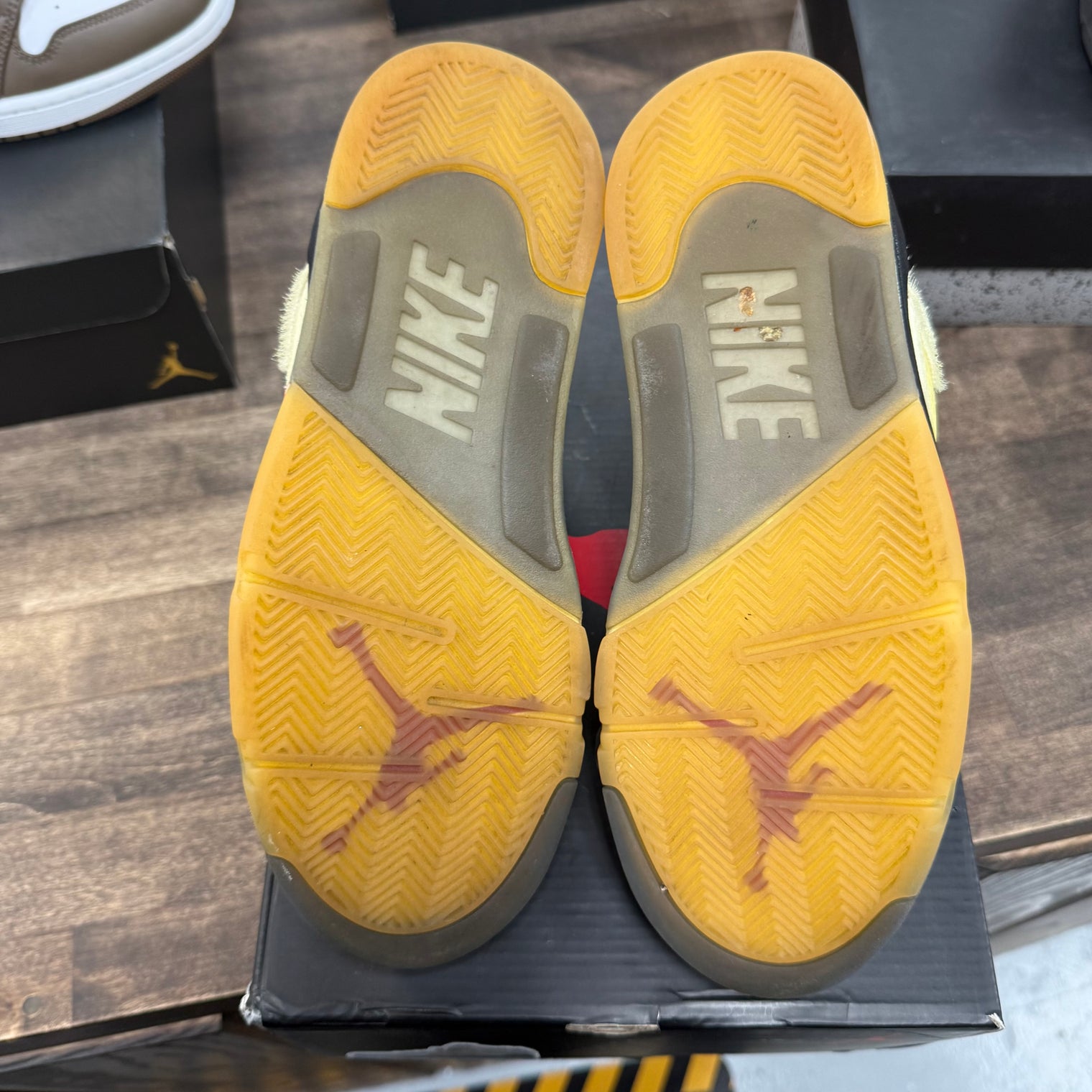 Off-White Sail Jordan 5 Retro (USED)