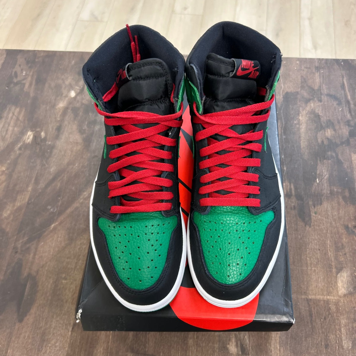 Jordan 1 Retro High Pine Green Black Size 9.5 (Pre-Owned)