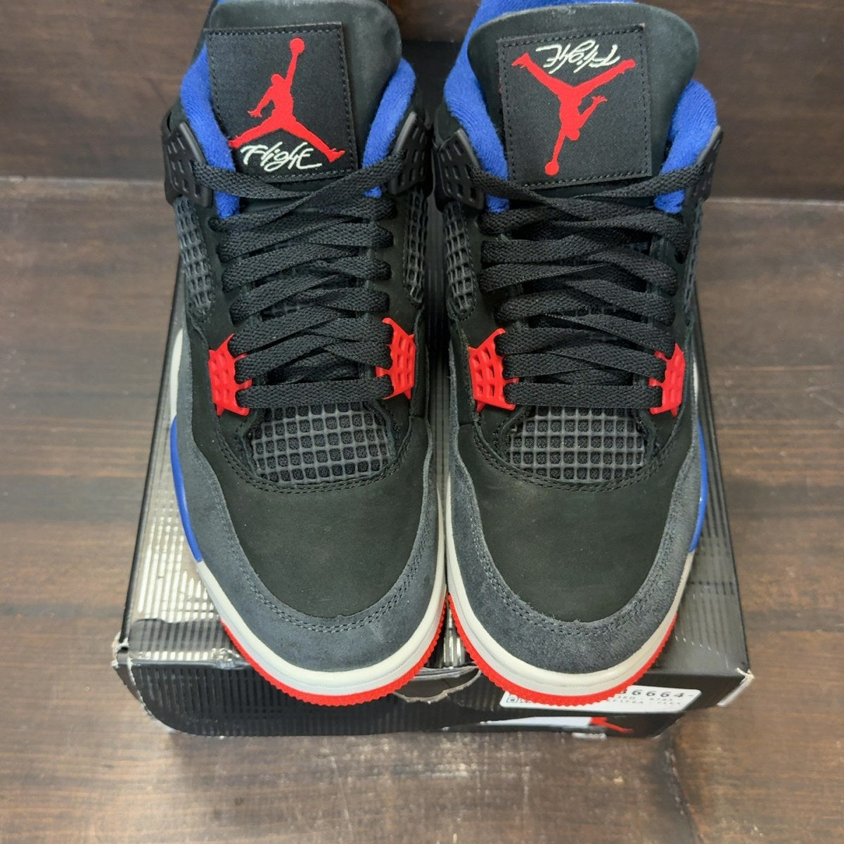 Jordan 4 Retro Rare Air (Gold Lettering) Size 8 (Pre-Owned) - Image 3