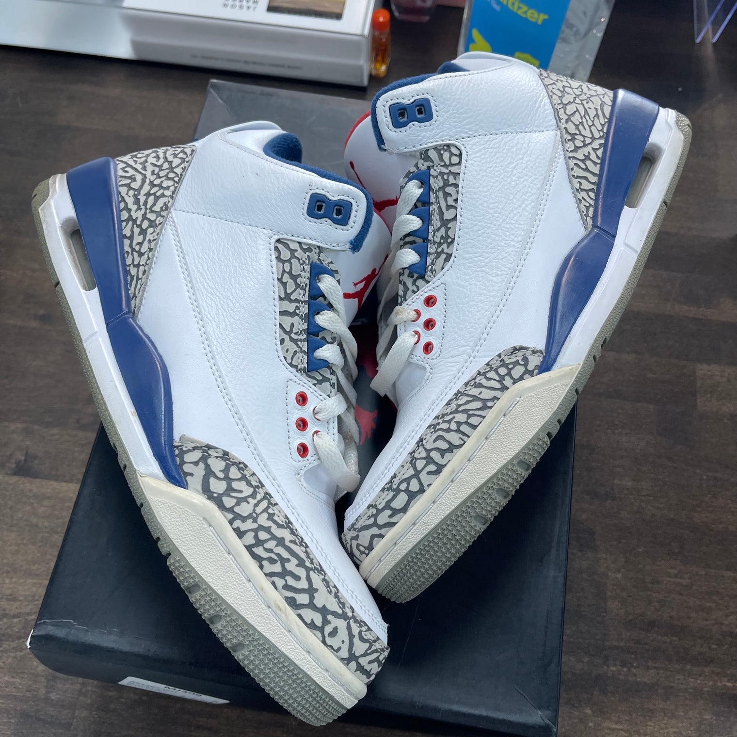 True Blue Jordan 3 Retro (USED, Replacement Box, No insoles)