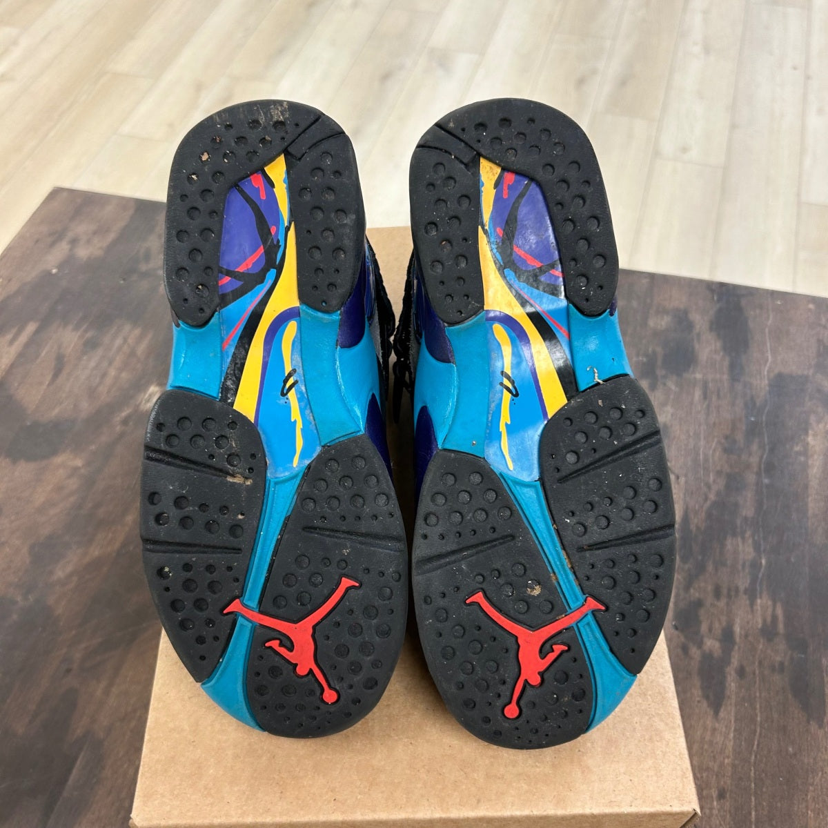 Jordan 8 Retro Aqua (2025) (GS) Size 5.5Y (Pre-Owned) - Image 5