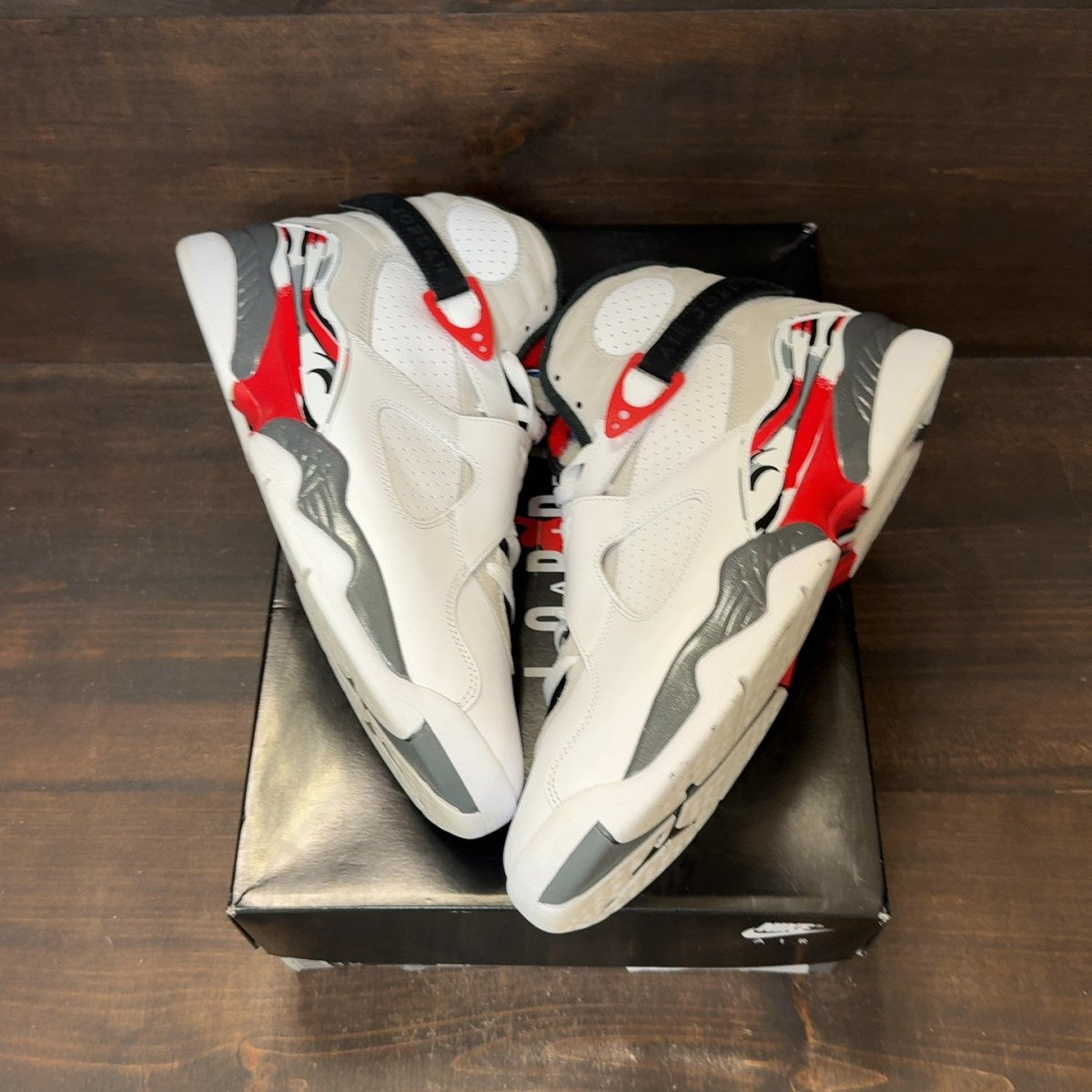 Jordan 8 Retro White True Red (2025) - Image 2