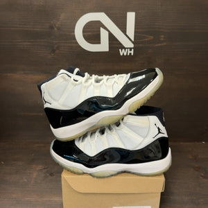 Jordan 11 Retro Concord (2018) Size 8 (Pre-Owned) - Image 1