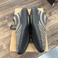 Carbon Beluga Adidas Yeezy Boost 350 V2 (Lightly Worn)