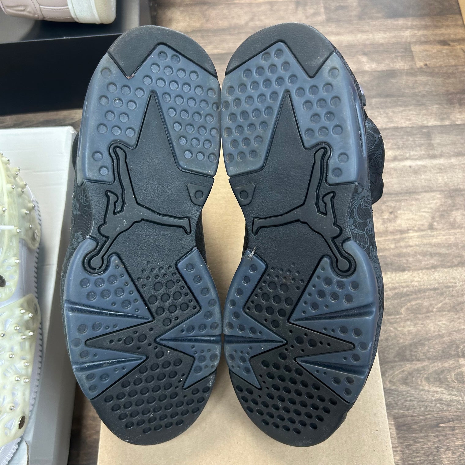 SD Triple Black Jordan 6 (W) (USED,No Box)