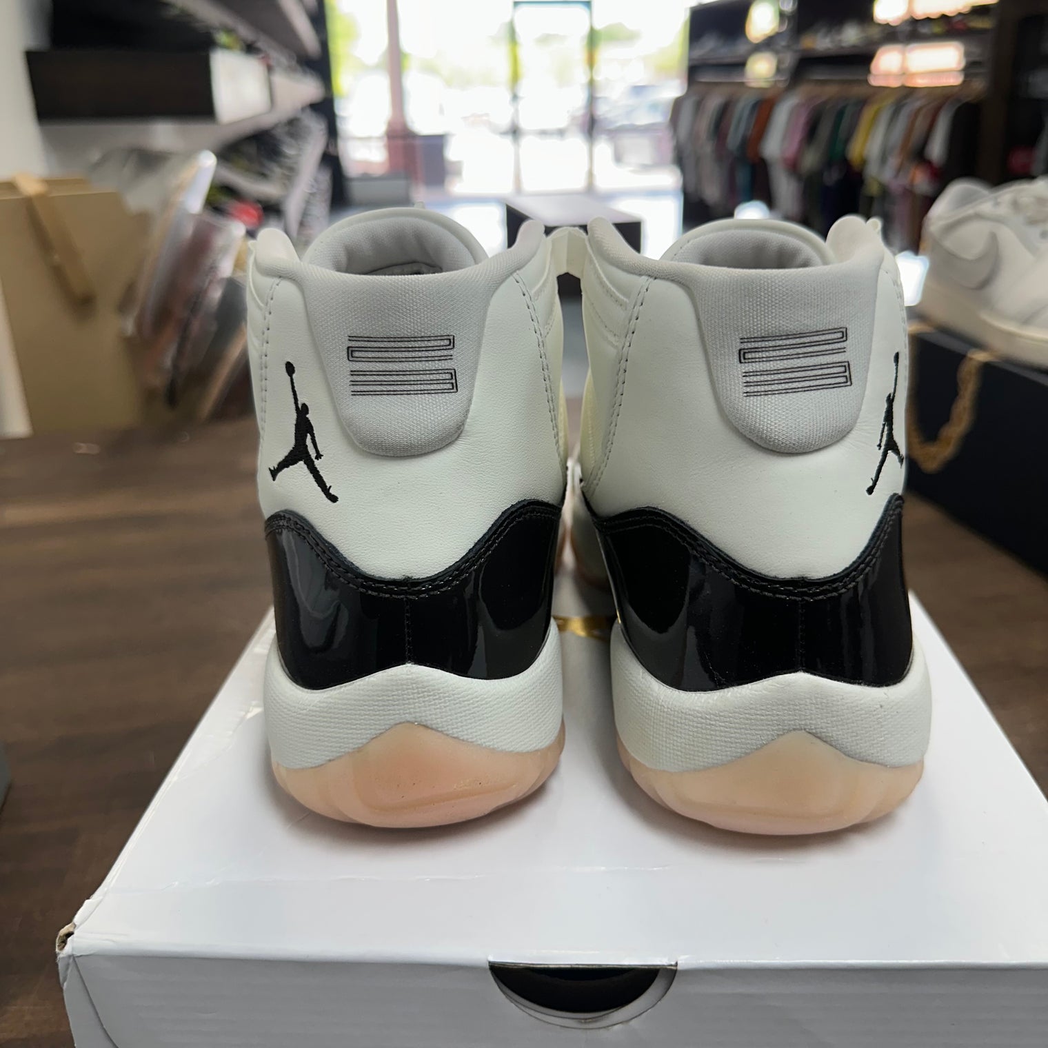 (W) Neapolitan Jordan 11 (USED)