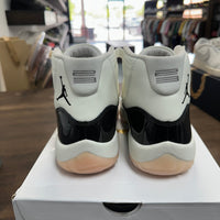 (W) Neapolitan Jordan 11 (USED)