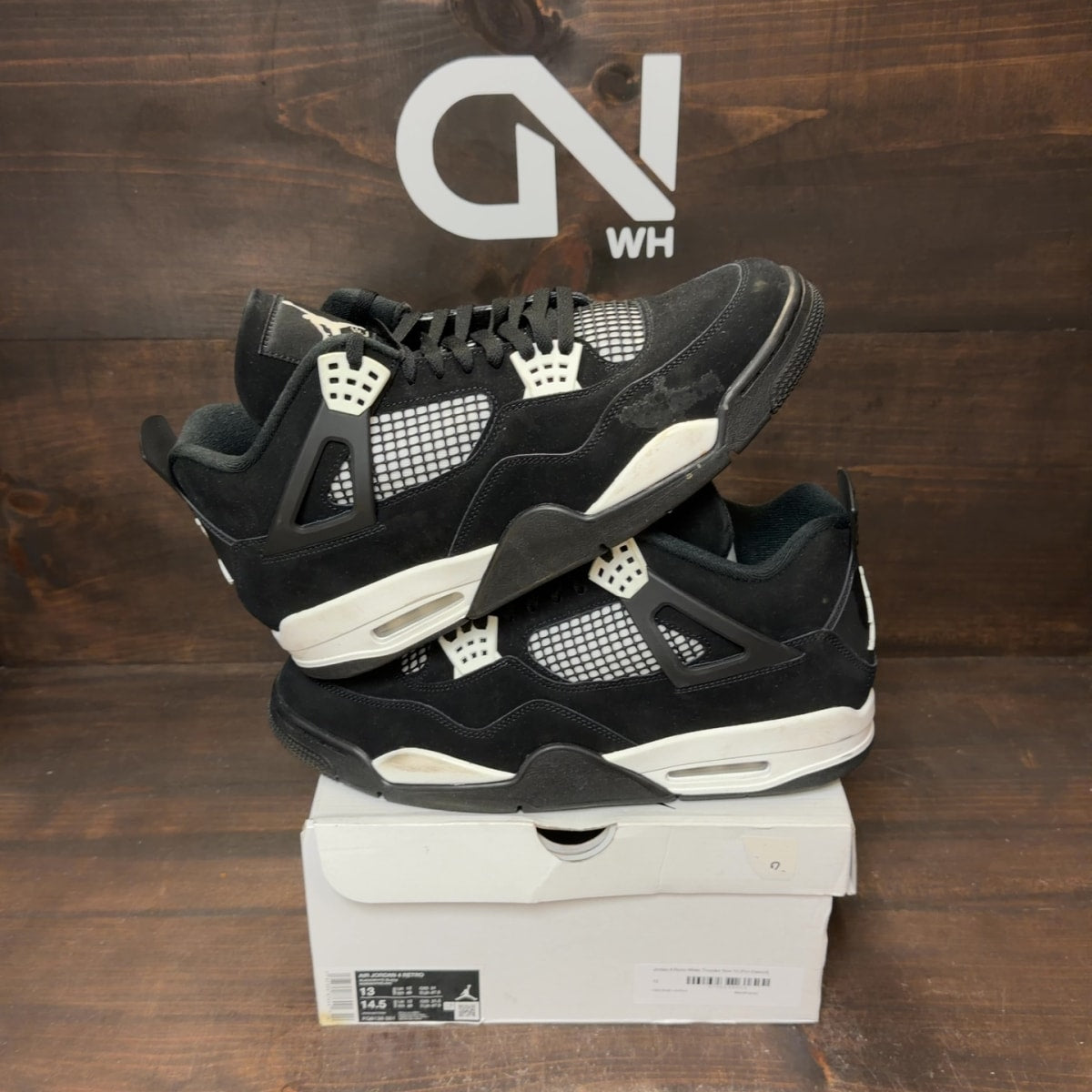 Jordan 4 Retro White Thunder - Image 1
