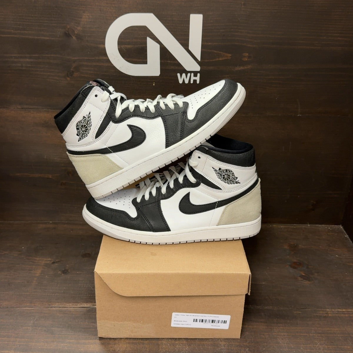 Jordan 1 Retro High OG Bleached Coral Size 11 (Pre-Owned) - Image 1