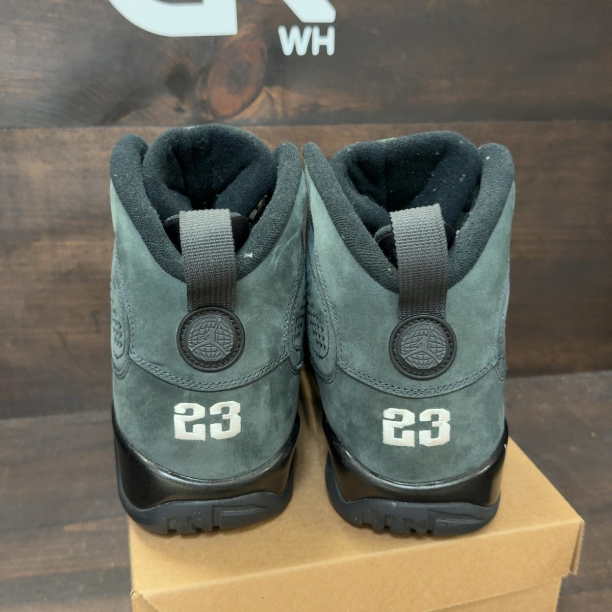 Jordan 9 Retro Anthracite Size 14 (Pre-Owned) - Image 4