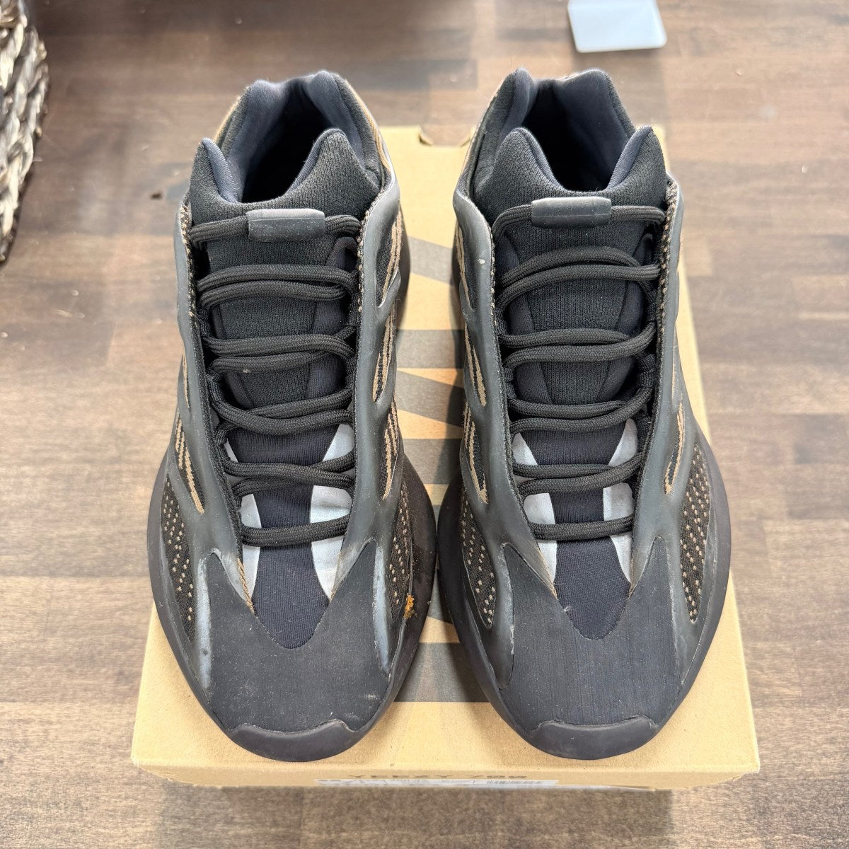 adidas Yeezy 700 V3 Clay Brown - Image 2