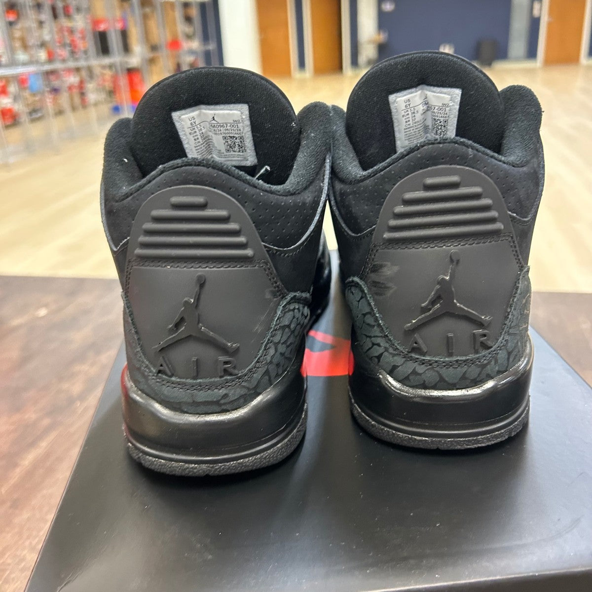 Jordan 3 Retro Black Cat (2025) (GS) - Image 4
