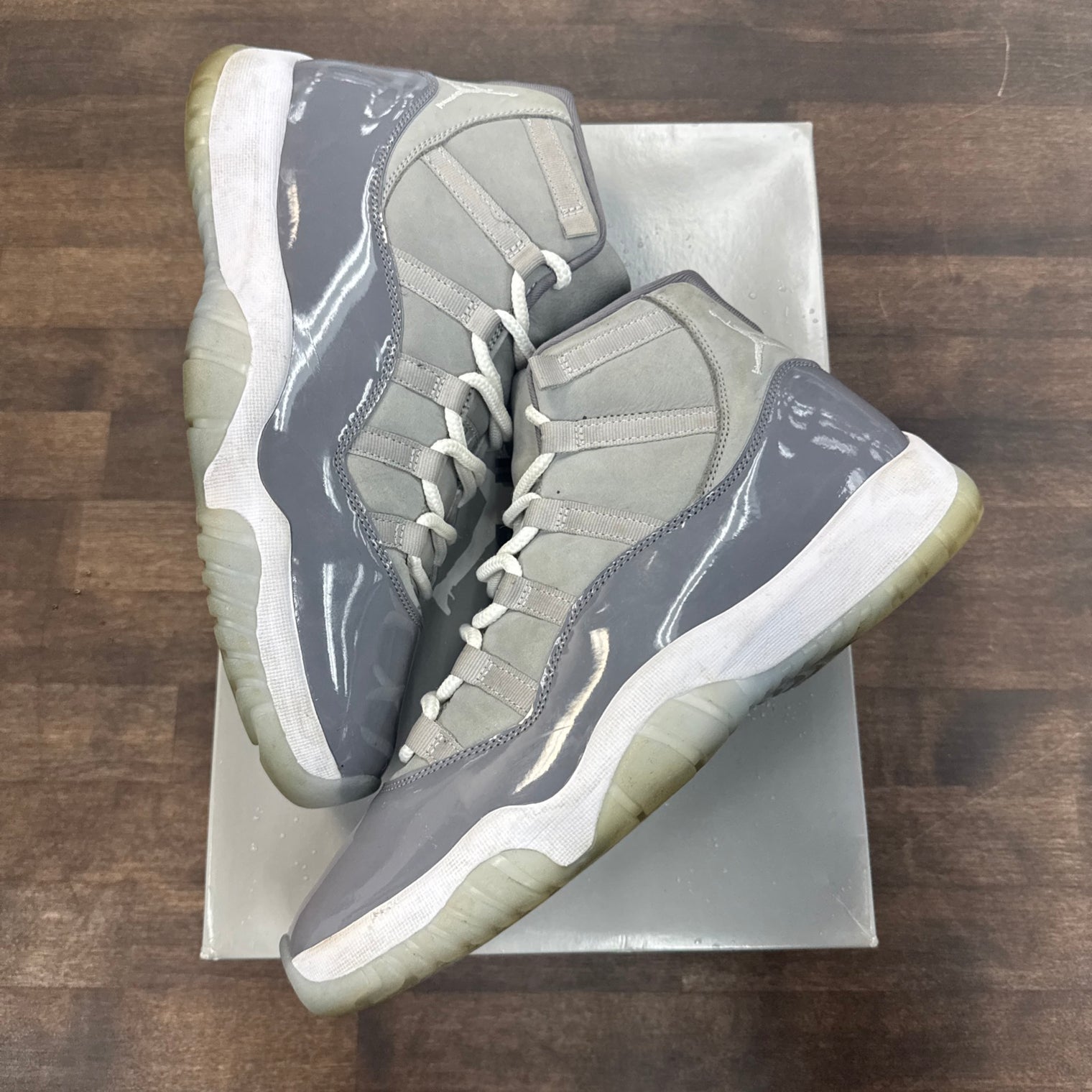 Cool Grey Jordan 11 (USED)