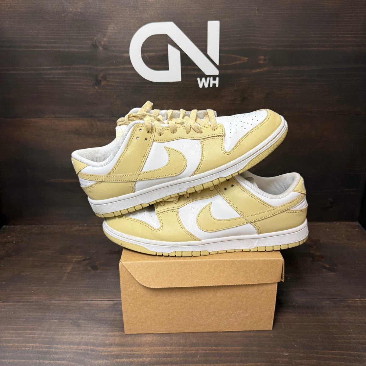 Nike Dunk Low Team Gold Size 11.5 (Pre-Owned) - Image 1