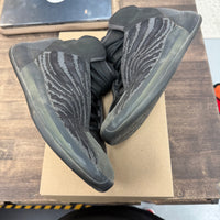 Onyx Yeezy QNTM (USED,No Box)