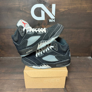 Jordan 5 Retro OG Black Metallic Reimagined Size 8 (Pre-Owned) - Image 1