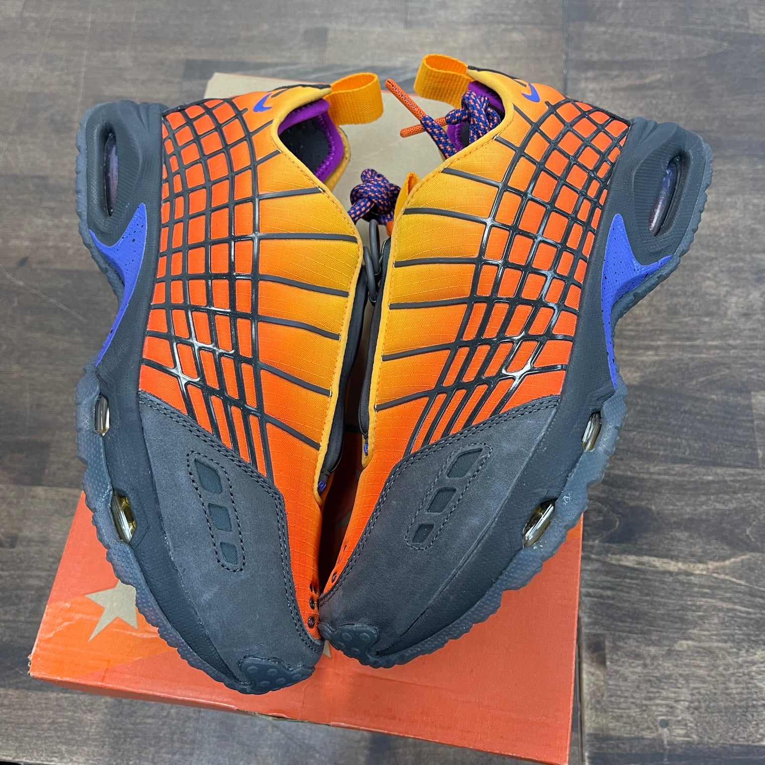 Kids of Immigrants Nike Air Max SNDR (USED)
