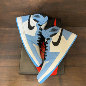 Jordan 1 Retro High OG University Blue Size 8.5 (Pre-Owned)