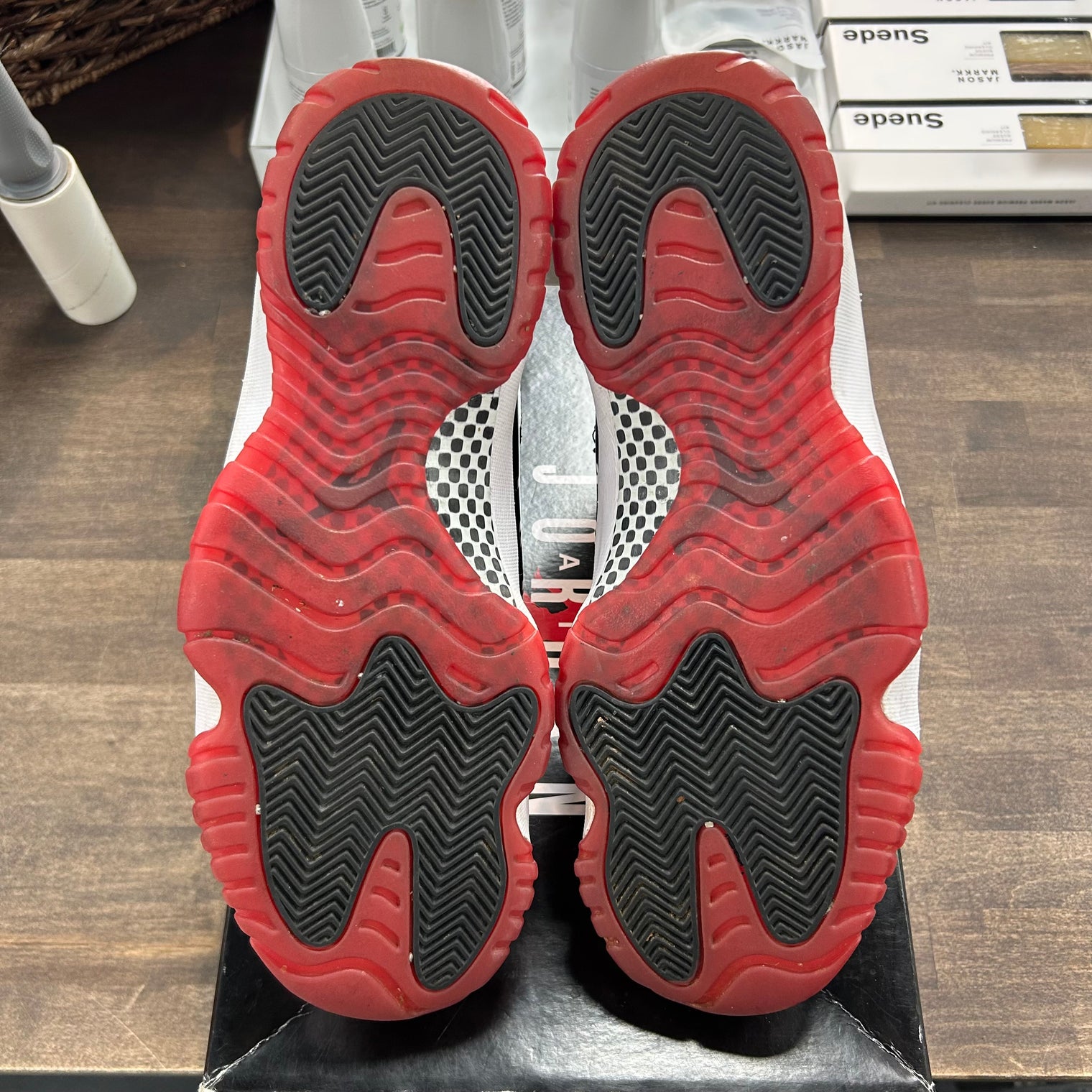 Bred Jordan 11 Retro (2019) (USED, Replacement Box)