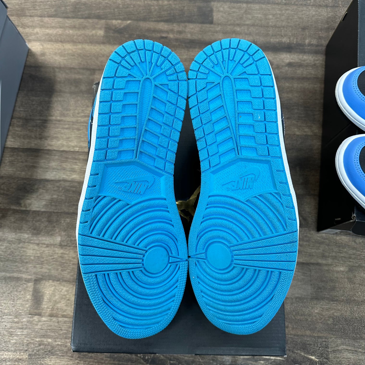 Jordan 1 Low UNC (2021) (US 11) (USED)