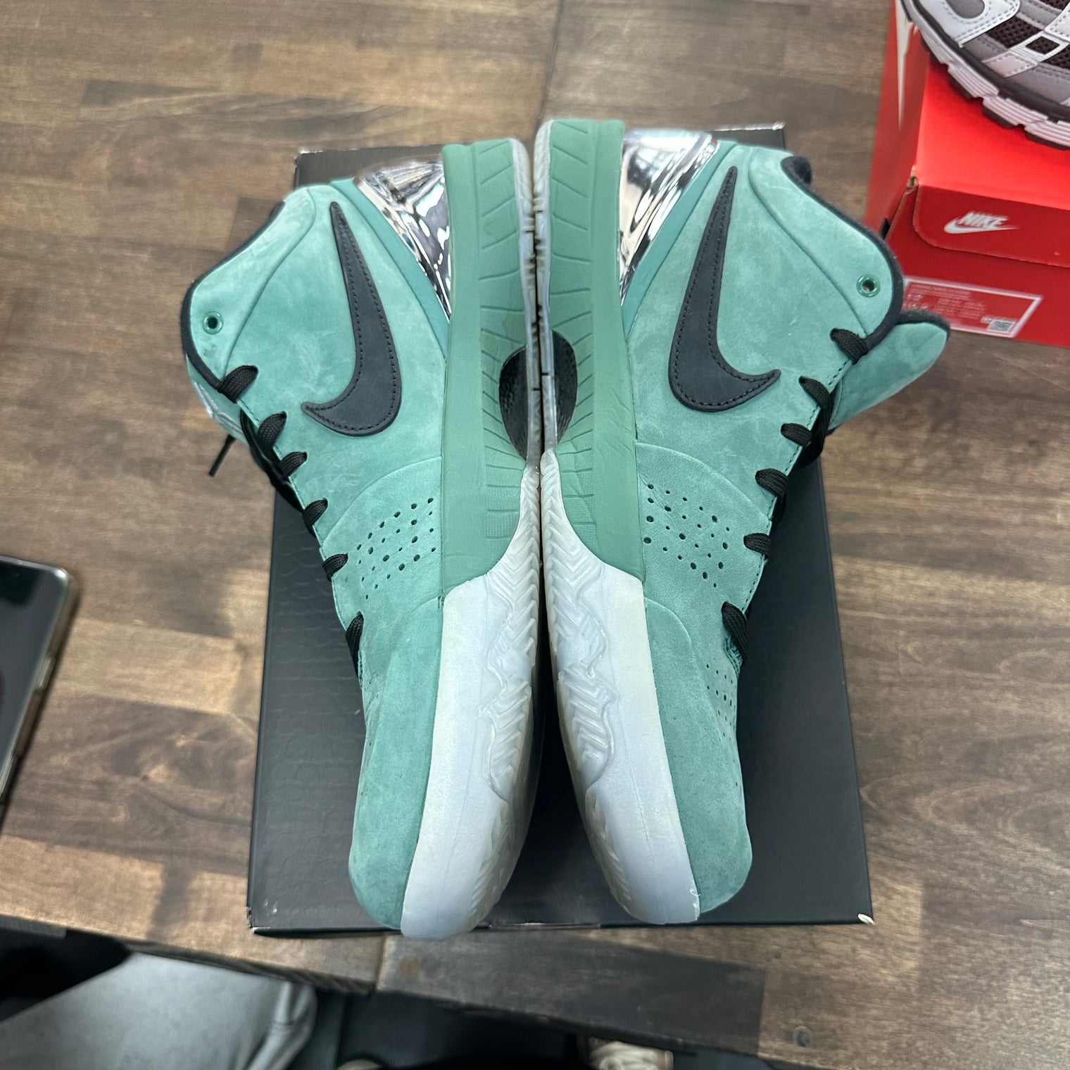 Girl Dad Kobe 4 Protro (USED)