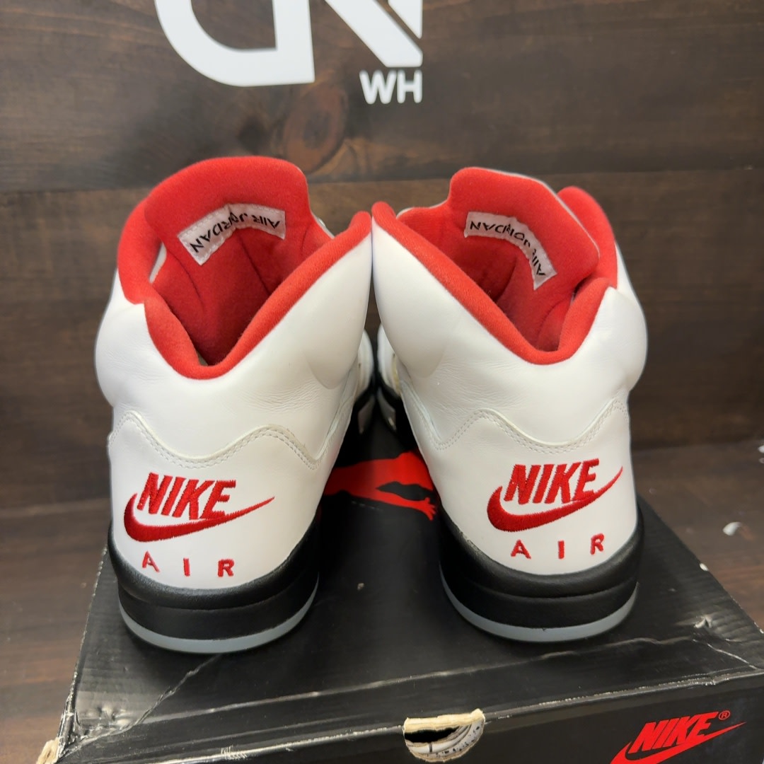 Jordan 5 Retro Fire Red Silver Tongue (2020) - Image 4