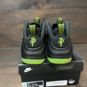 Nike Air Foamposite One Black Volt - Image 4