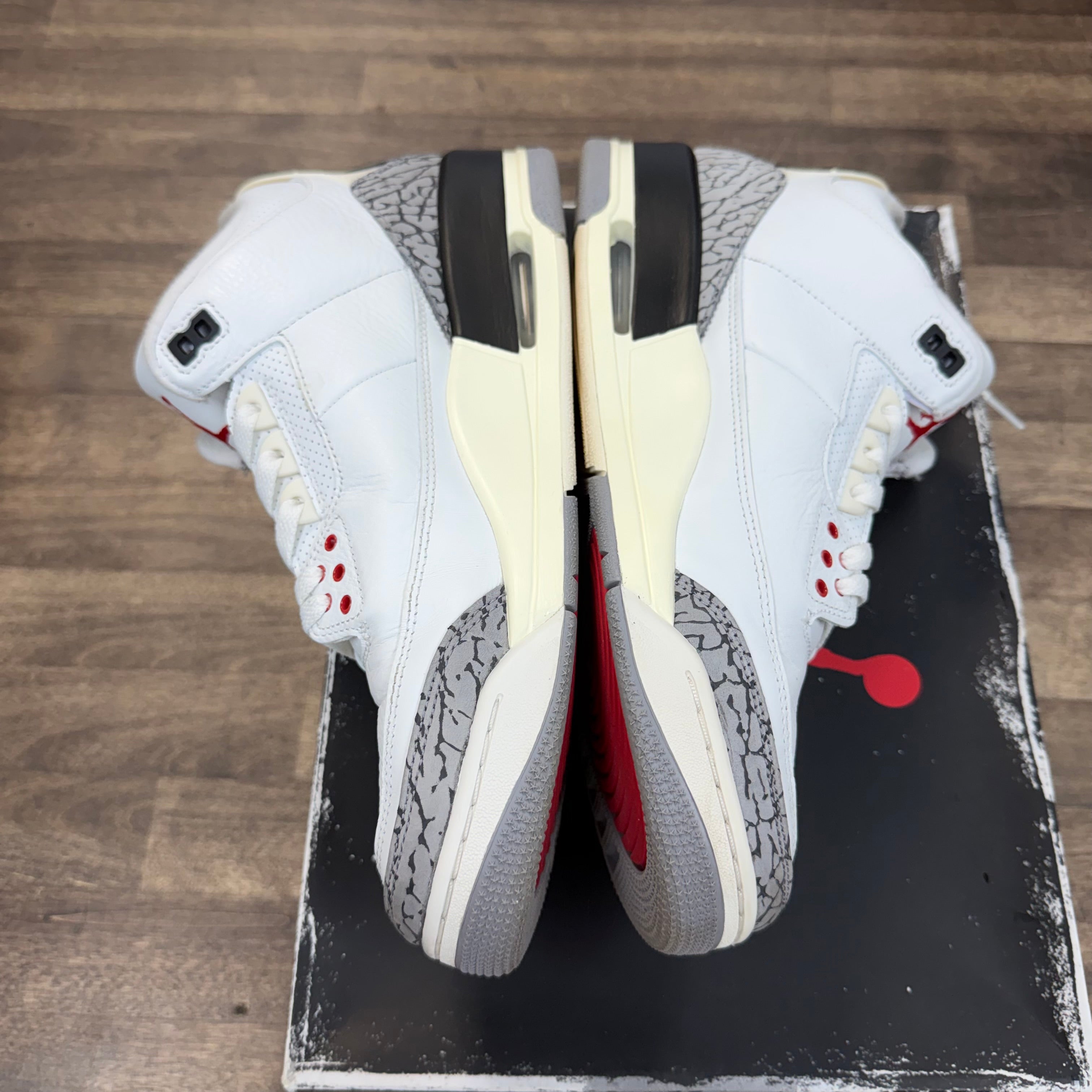 Jordan White Cement Reimagined Jordan 3 Retro (USED) Size 10.5 (Pre-Owned) - Image 5