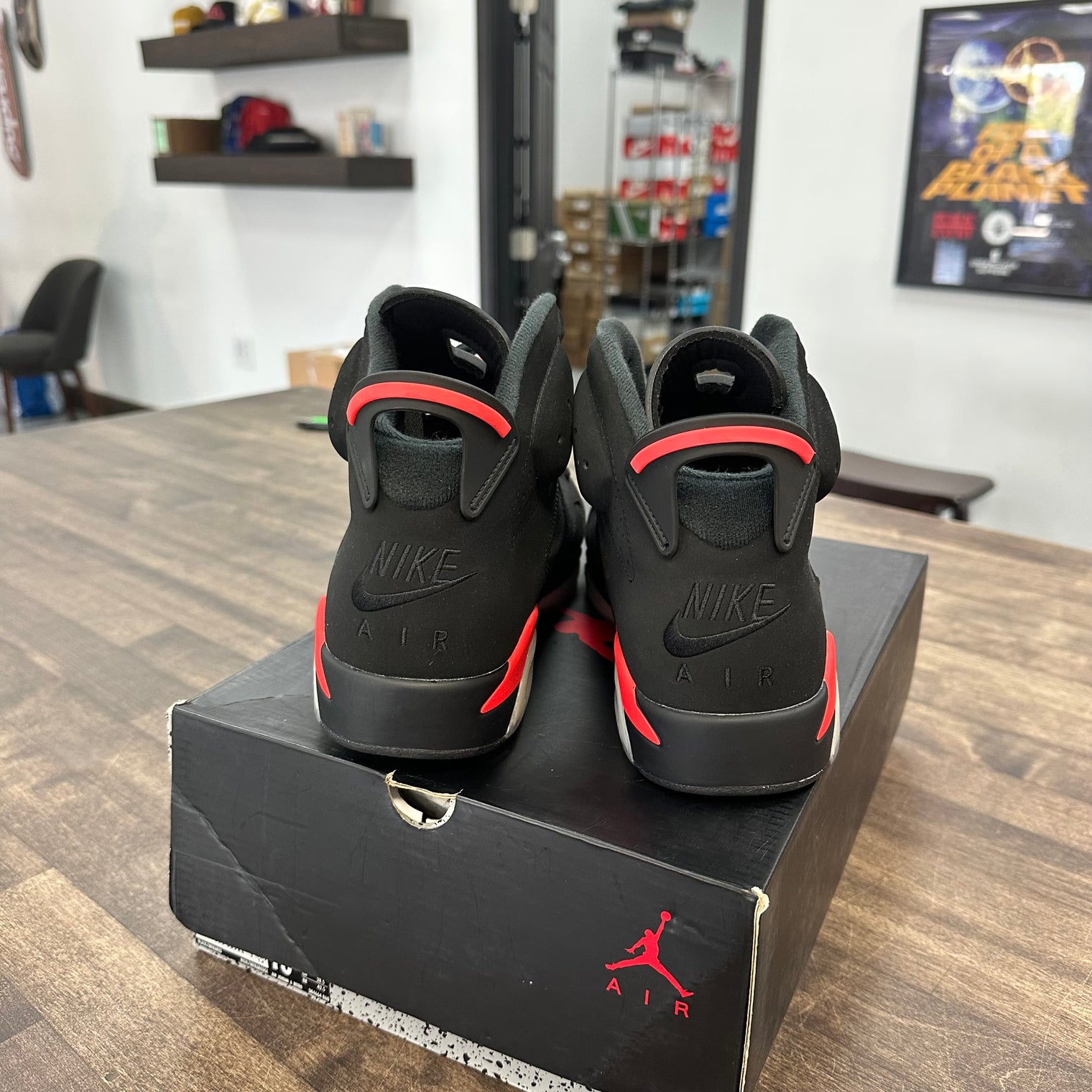 Infrared Jordan 6 Retro (2019) (Lightly Worn)