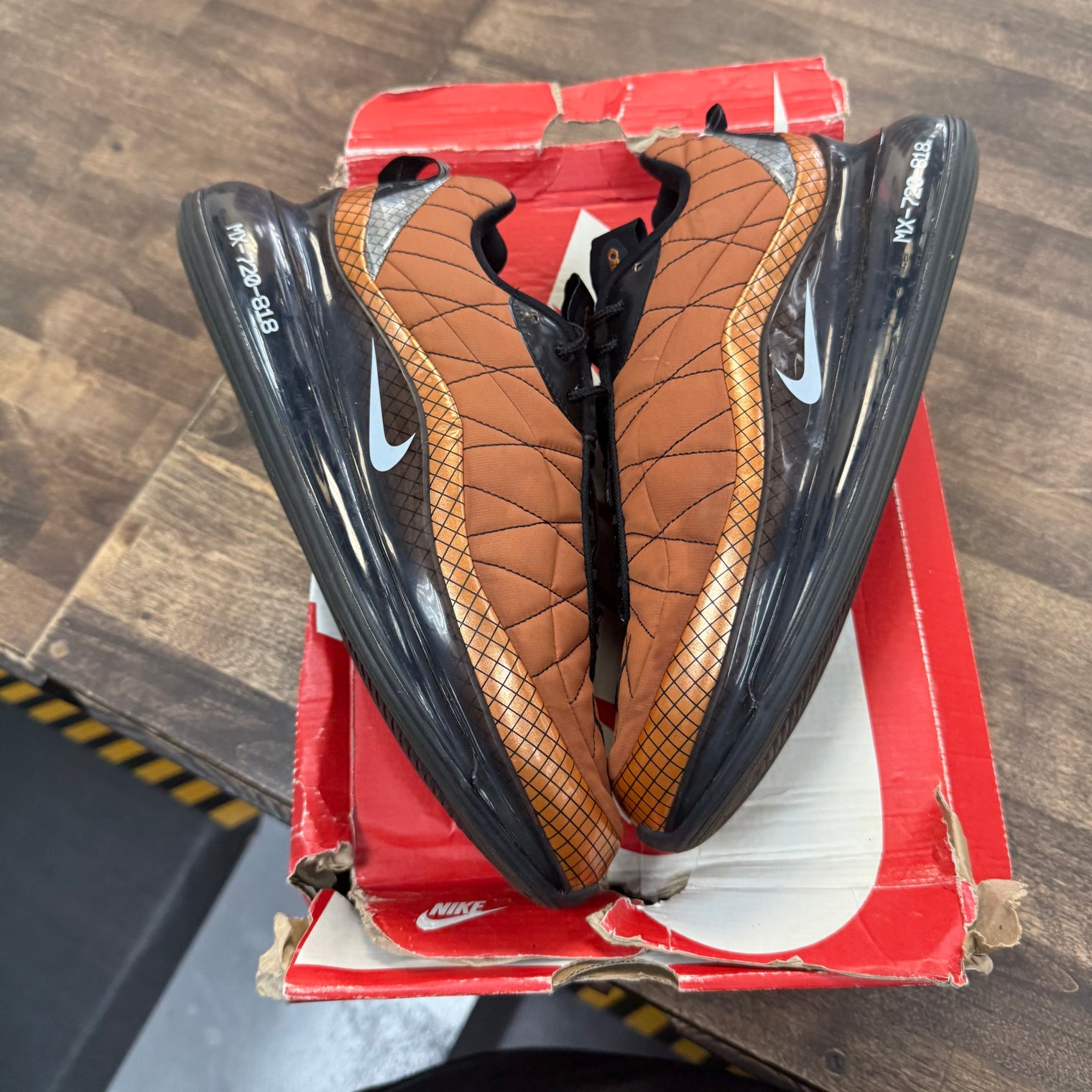 Air Max 720 Metallic Copper (USED, Replacement Box)