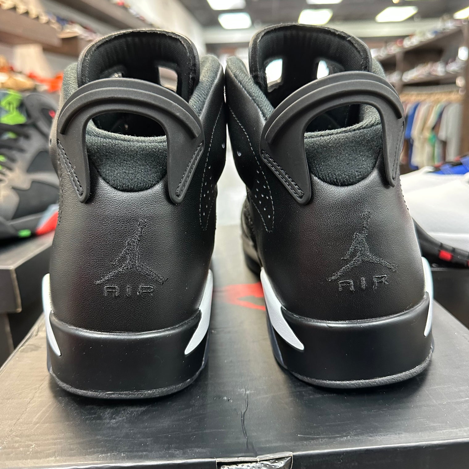 Jordan 6 Retro Black Cat (USED)