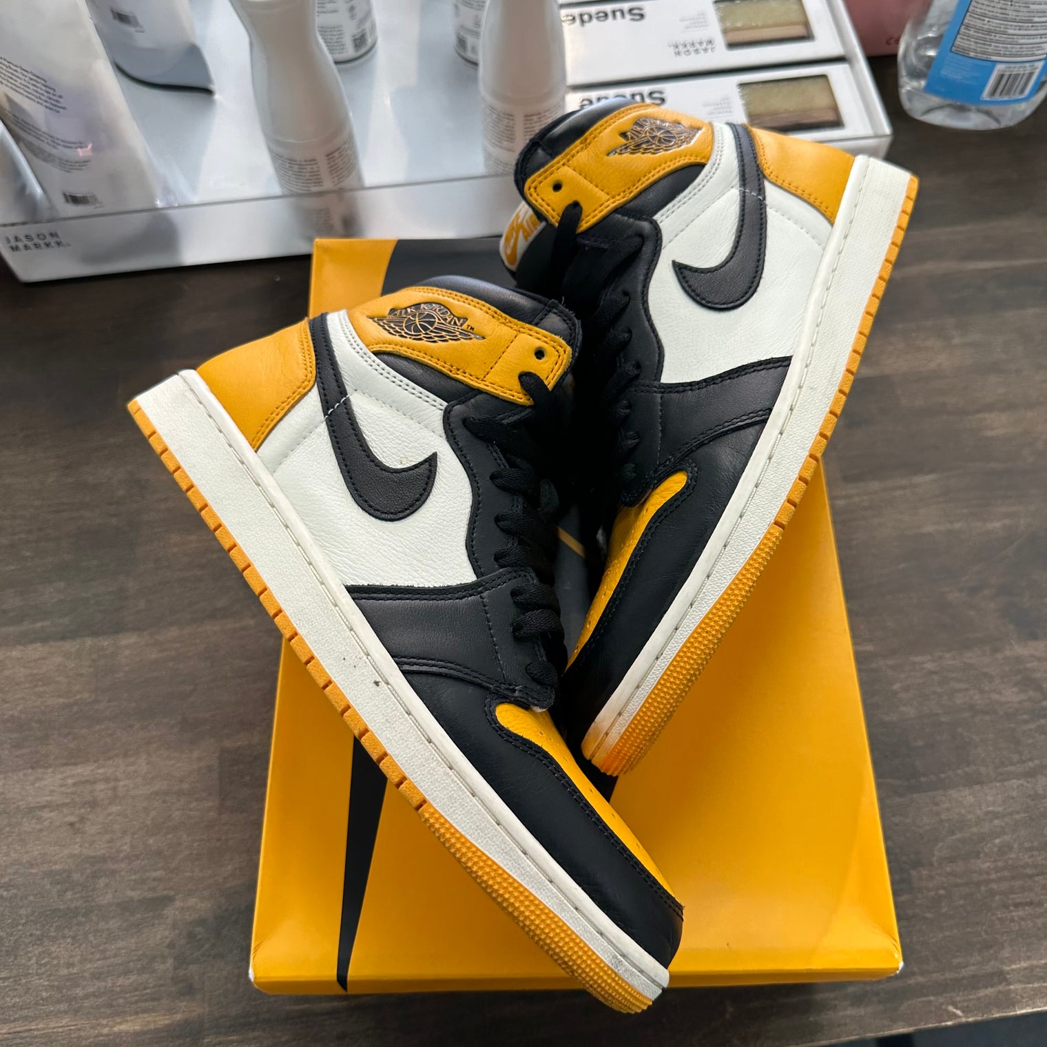 Yellow Toe Jordan 1 High (USED)