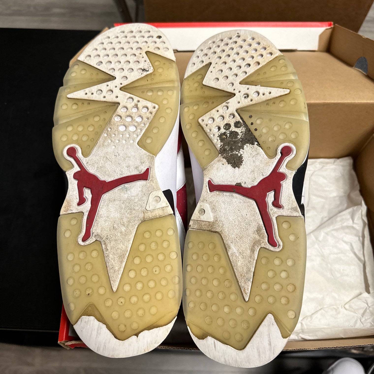 Jordan 6 Carmine (USED, no box)