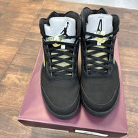 A Ma Maniere Dusk Jordan 5 (USED)