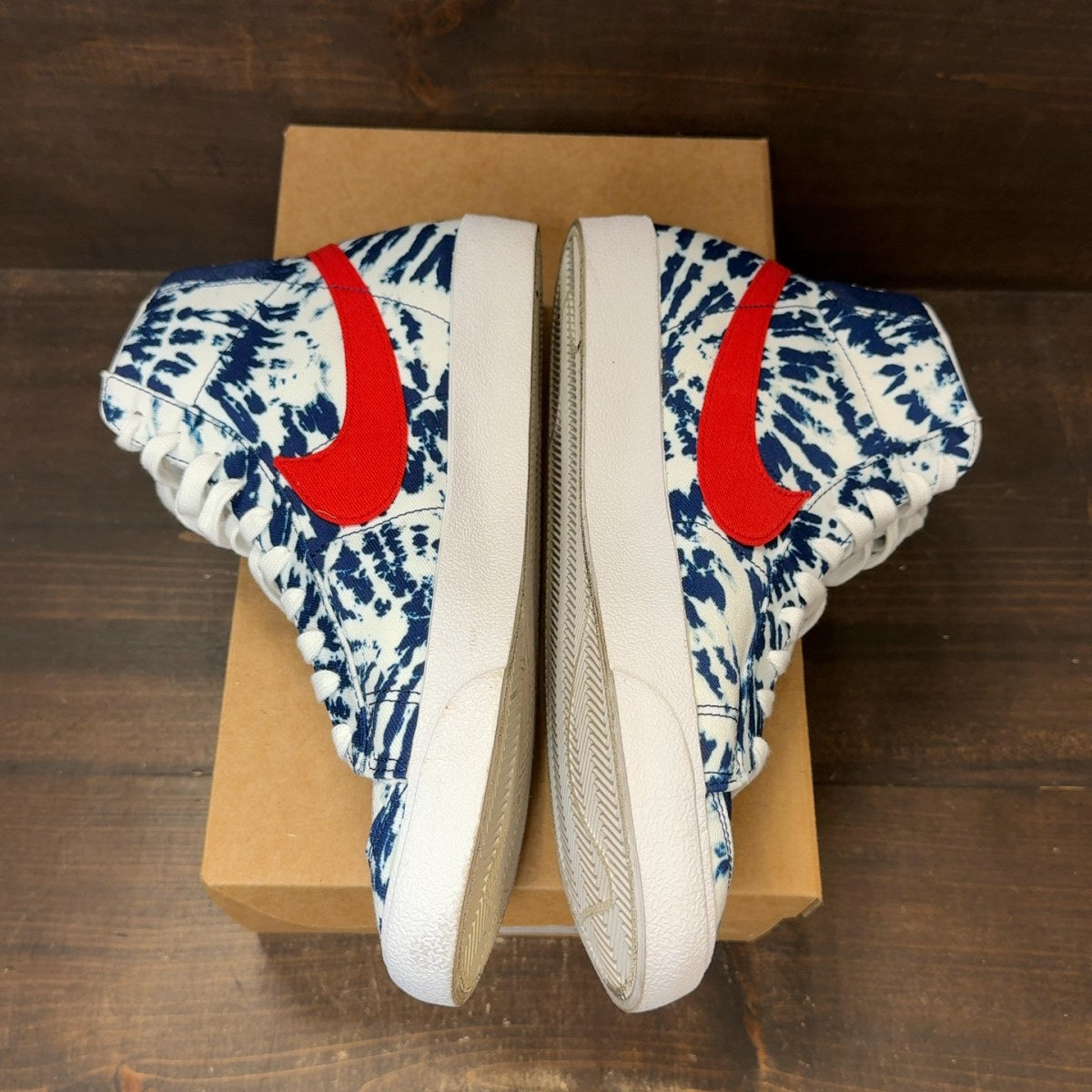 Nike Blazer Mid 77 Vintage Tie Dye Size 12 (Pre-Owned) - Image 4