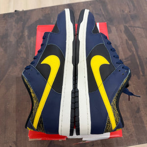 Nike Dunk Low Vintage Michigan - Image 4