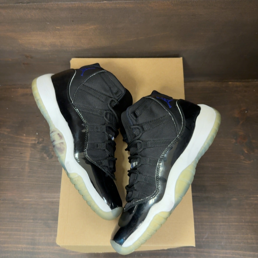 Jordan 11 Retro Space Jam (2016) (GS) Size 7Y (Pre-Owned) - Image 2
