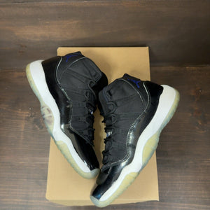 Jordan 11 Retro Space Jam (2016) (GS) Size 7Y (Pre-Owned) - Image 2