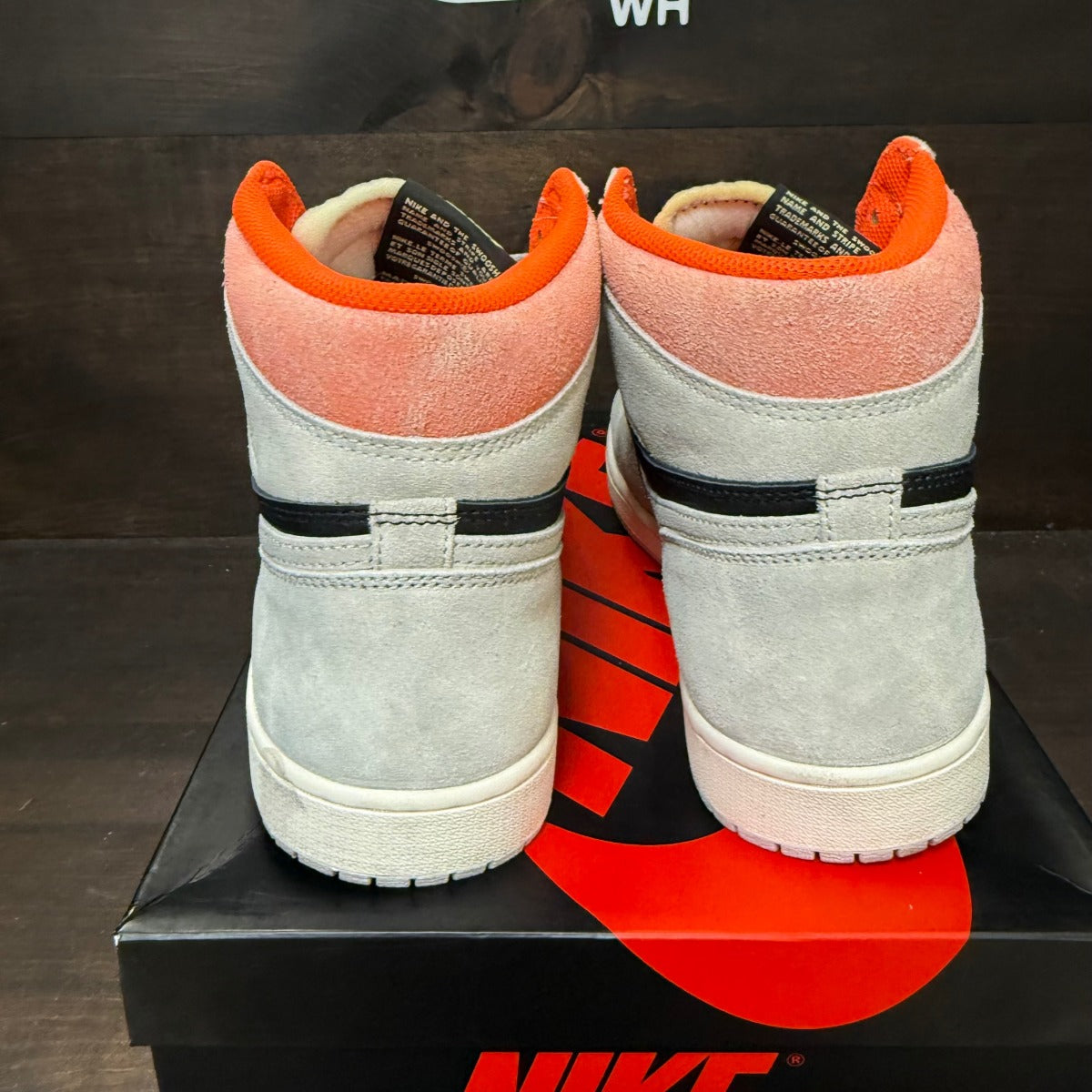 Jordan 1 Retro High Neutral Grey Hyper Crimson - Image 5