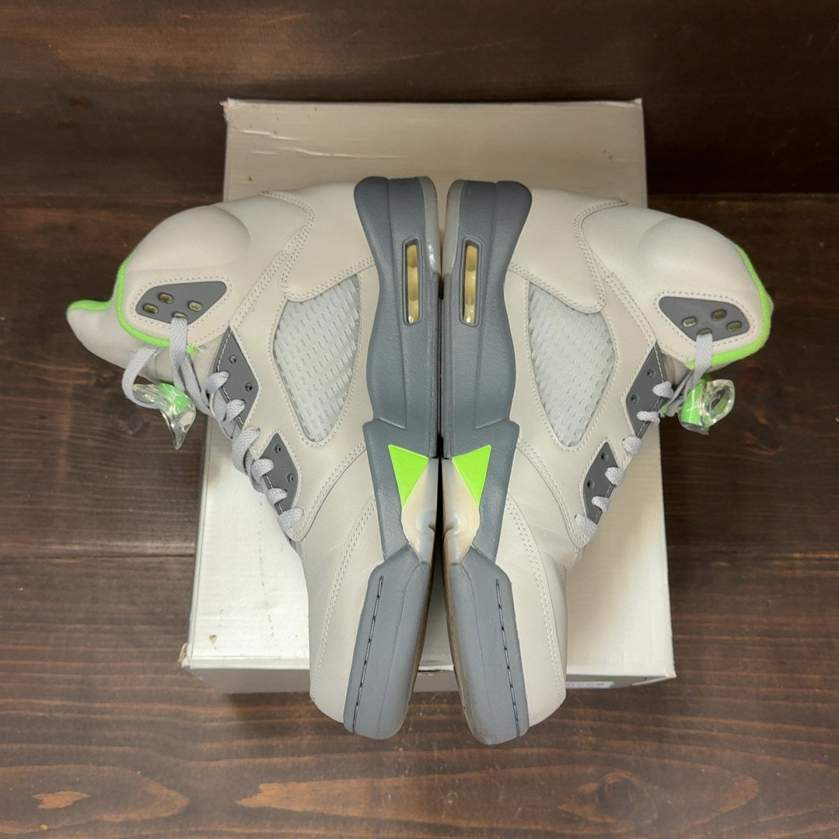 Jordan 5 Retro Green Bean (2022) Size 12 (Pre-Owned) - Image 4