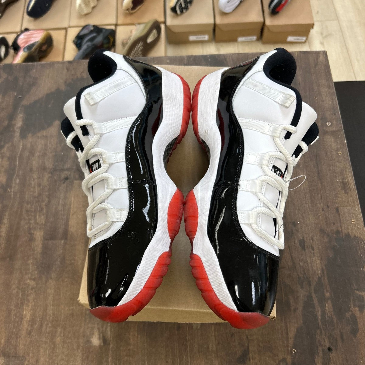 Jordan 11 Retro Low Concord Bred Size 12 (Pre-Owned) - Image 3