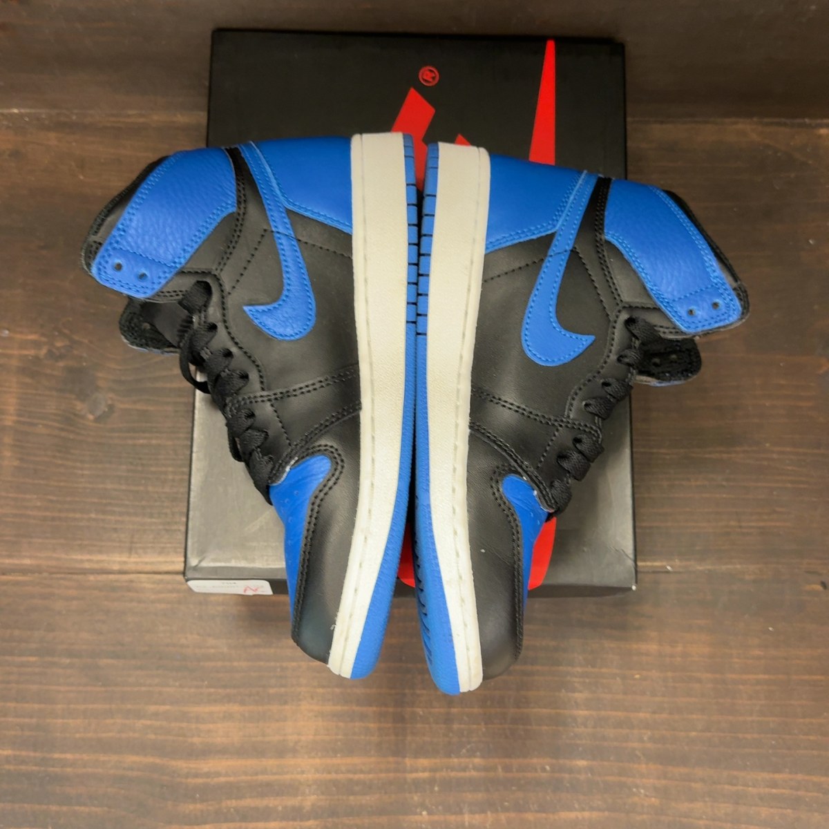 Jordan 1 Retro Royal (2017) (GS) - Image 4