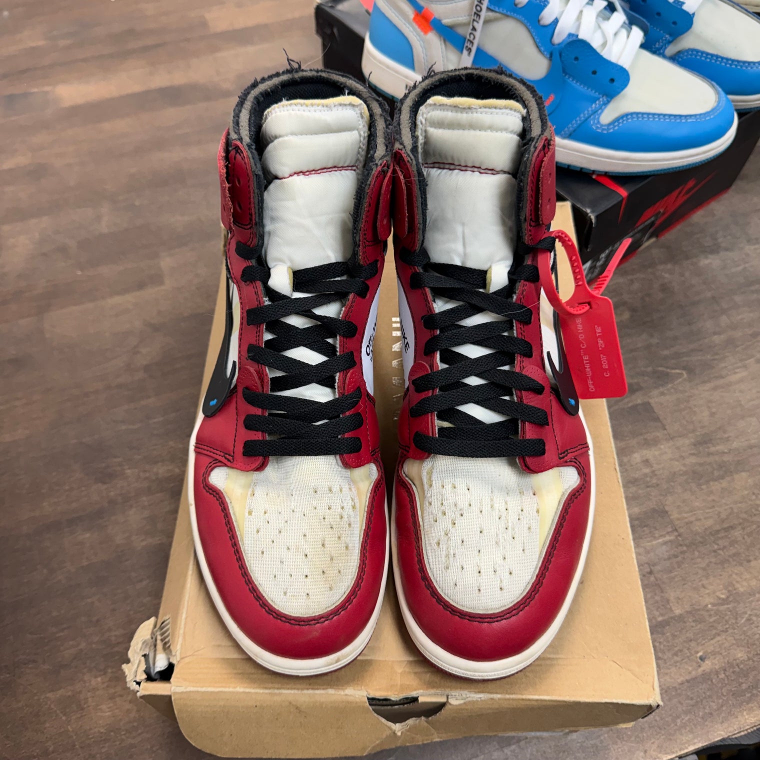 Off-White Chicago Jordan 1 High Retro (USED)