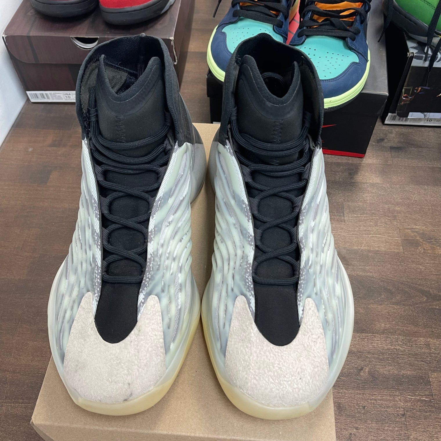 QNTM Yeezy BSKTBL (USED, No Box)