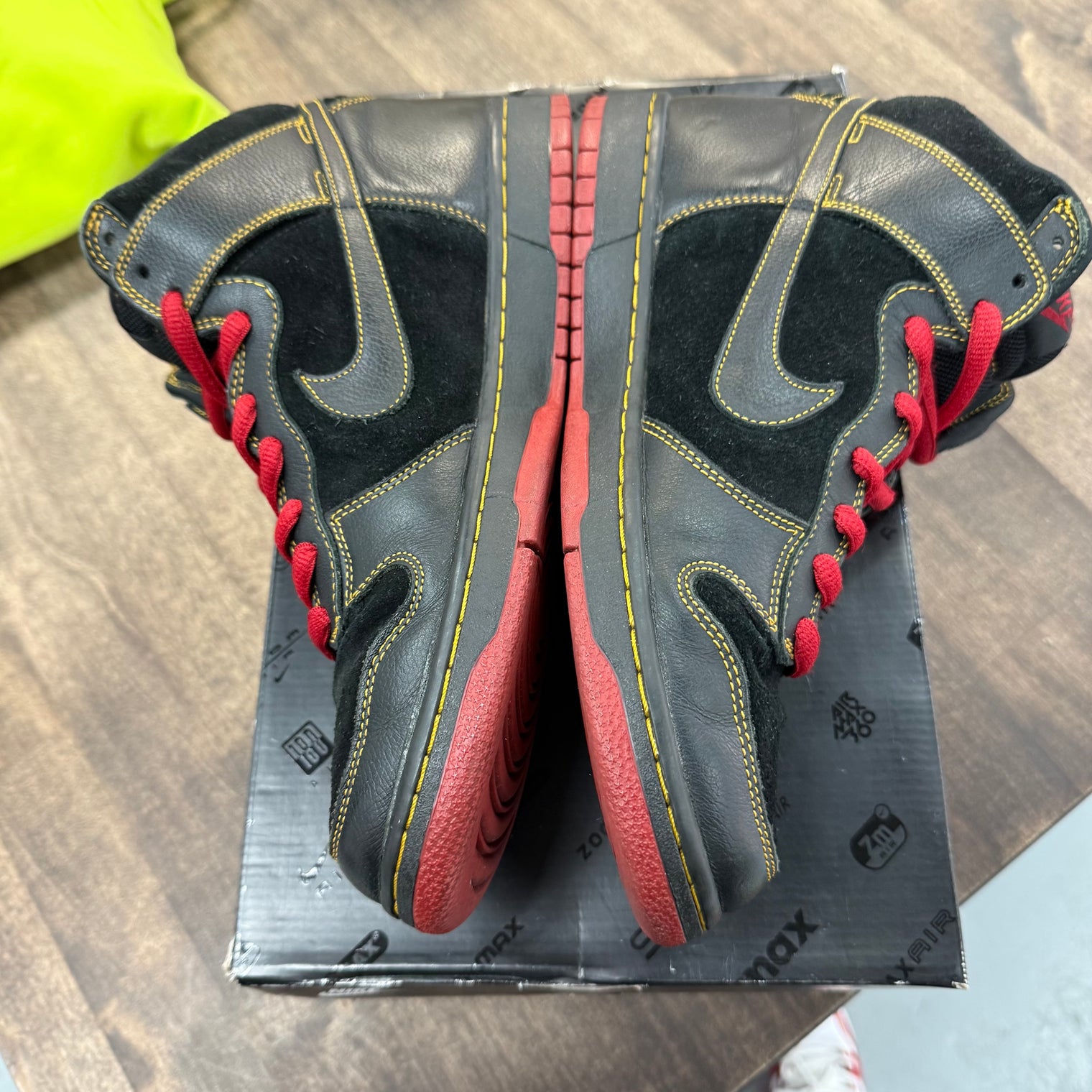 Unlucky SB Dunk High (USED, Replacement Box)
